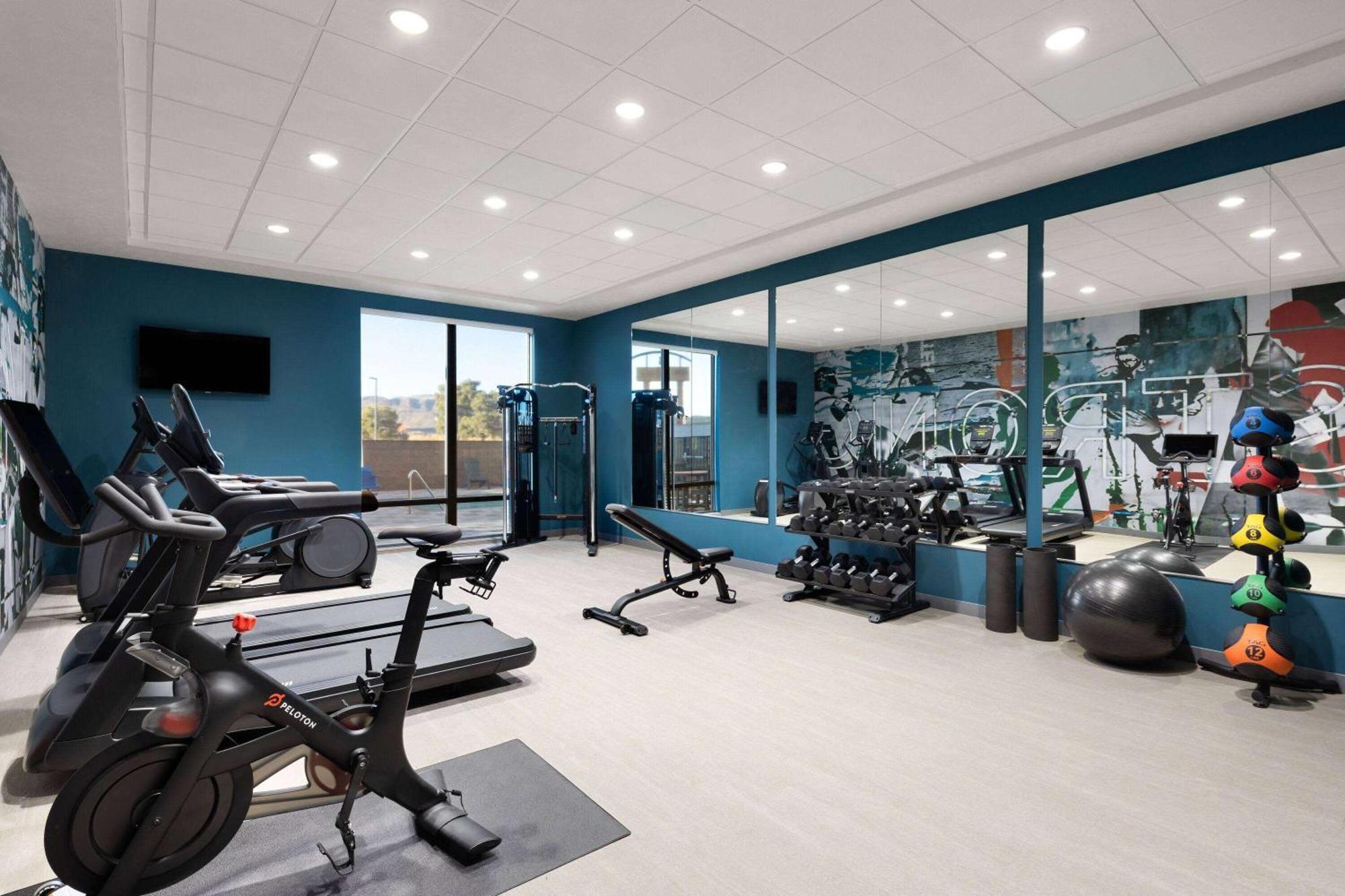 Hawthorn Extended Stay By Wyndham คิงแมน ภายนอก รูปภาพ